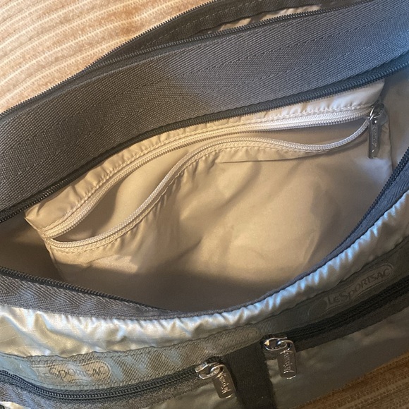 Le Sport Sac Deluxe Daily Crossbody Bag EUC - Picture 7 of 7